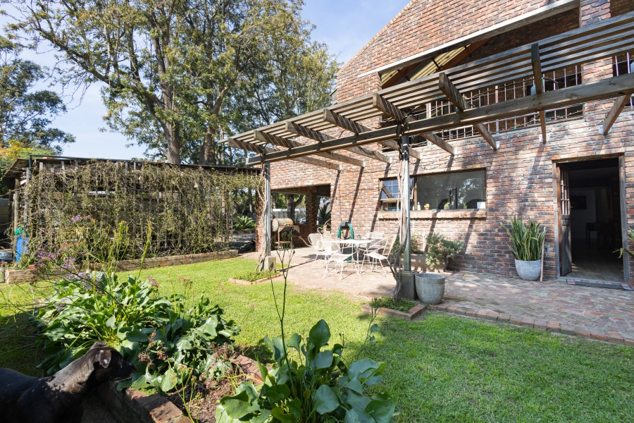 7 Bedroom Property for Sale in Penhill Western Cape